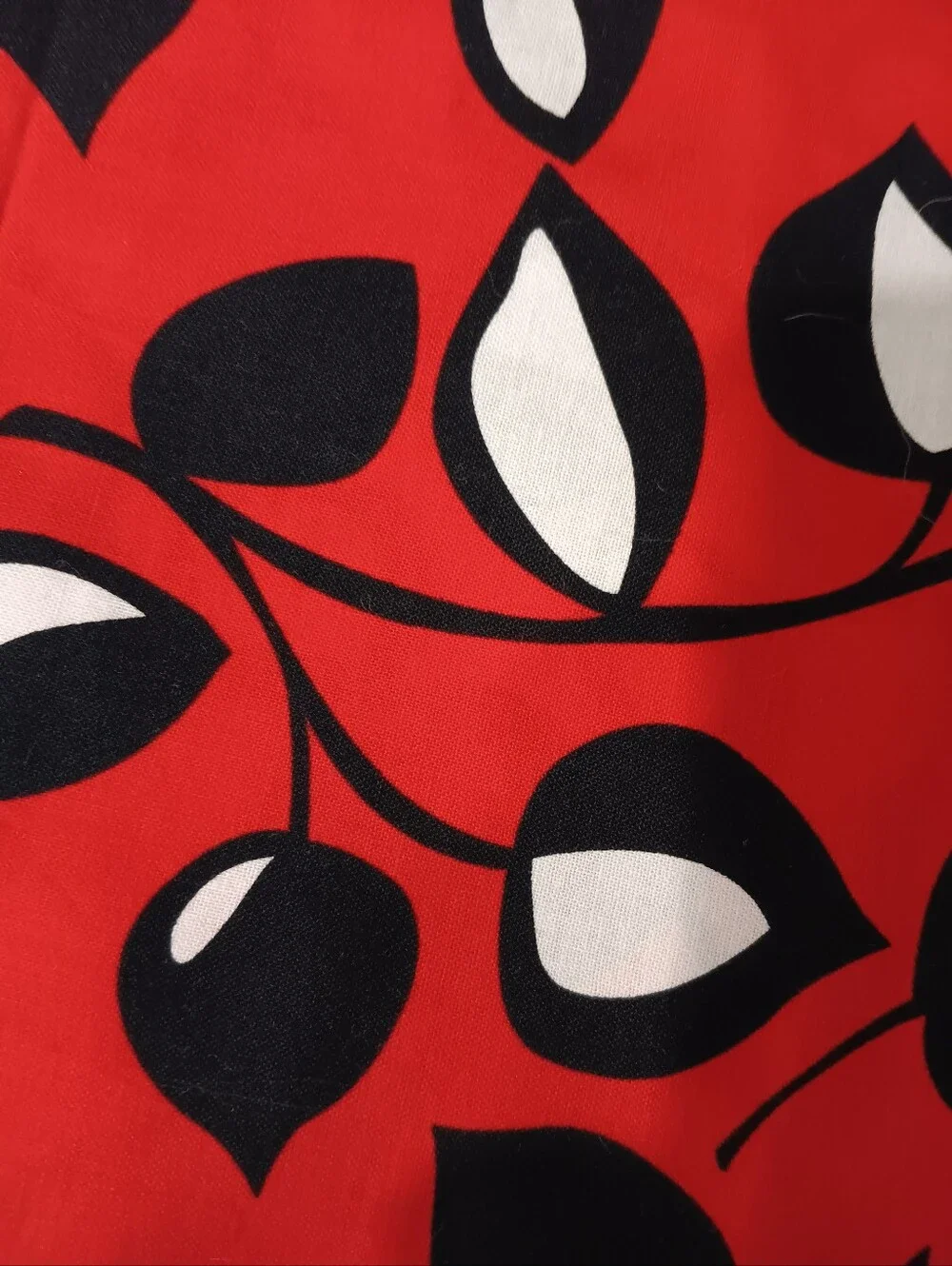 Red cotton print fabrics 7 1/2 yards (approx.)